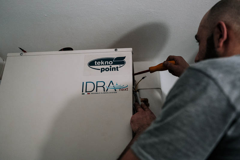 Installation einer Klimaanlage ohne Außeneinheit - IDRA Wärmetauschereinheit im Innenbereich