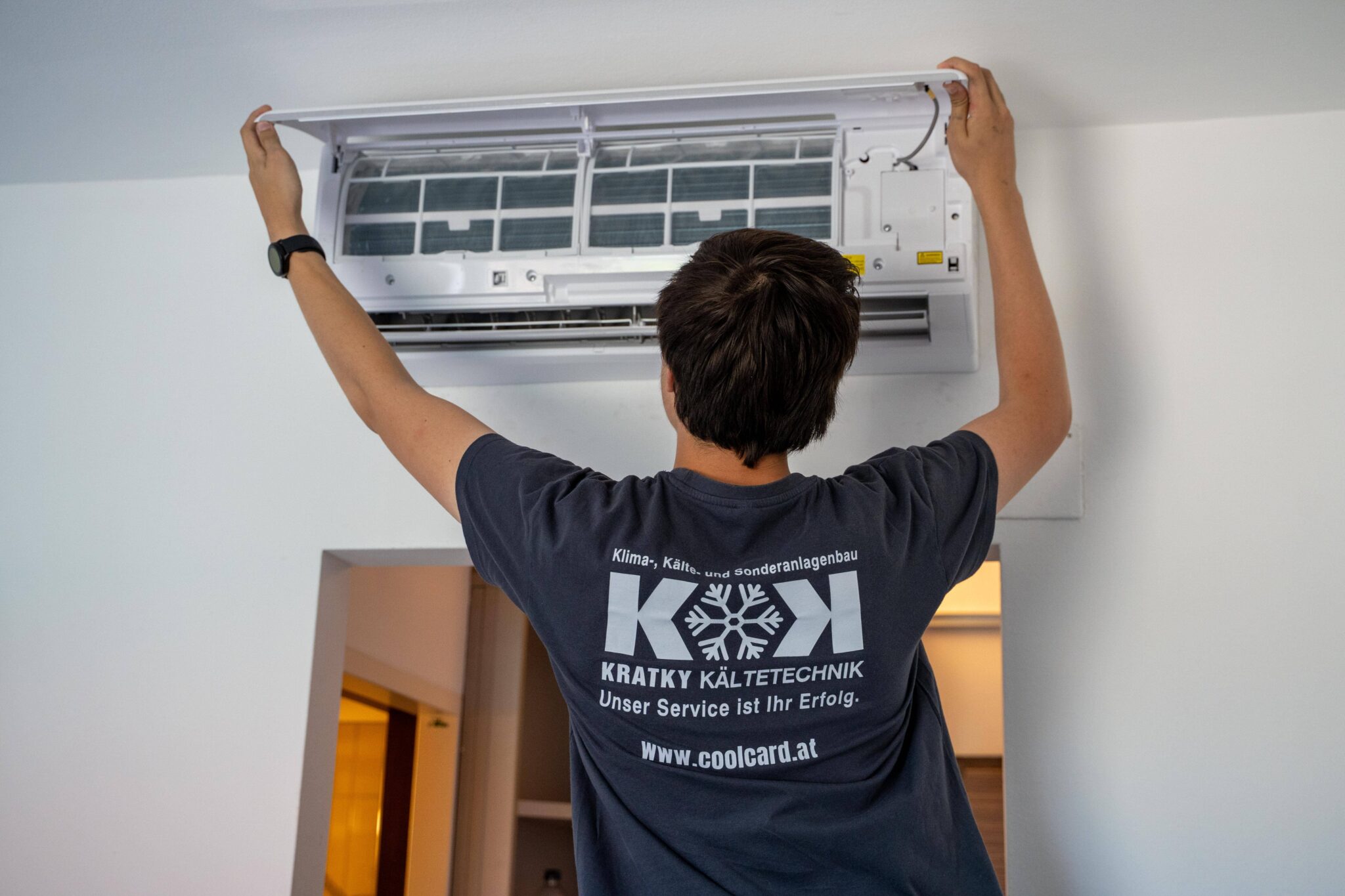 Klimaanlagen Wartung durch Techniker von Kratky Kältetechnik